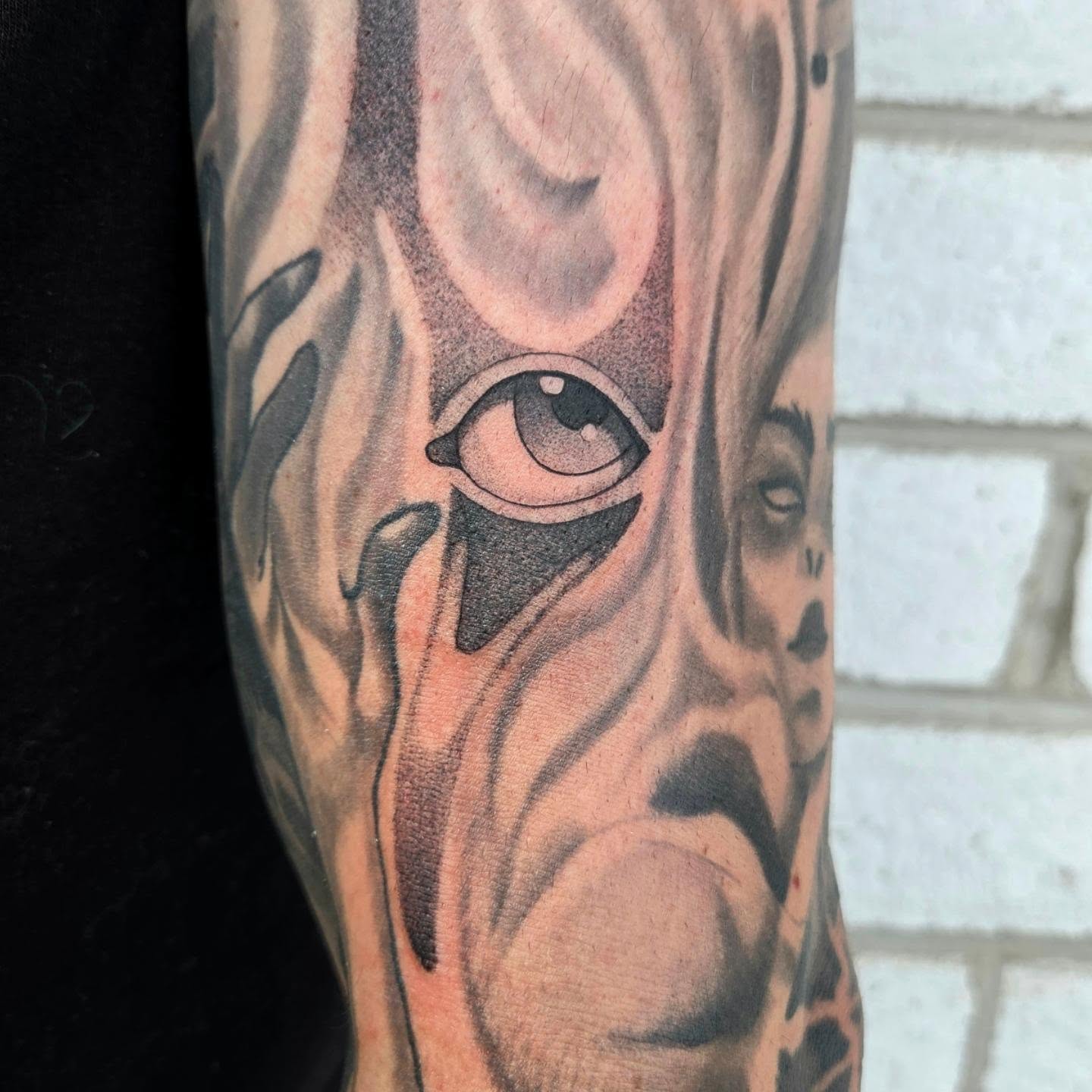 Tattoo by @aqua.suntattoos — dotwork, realism