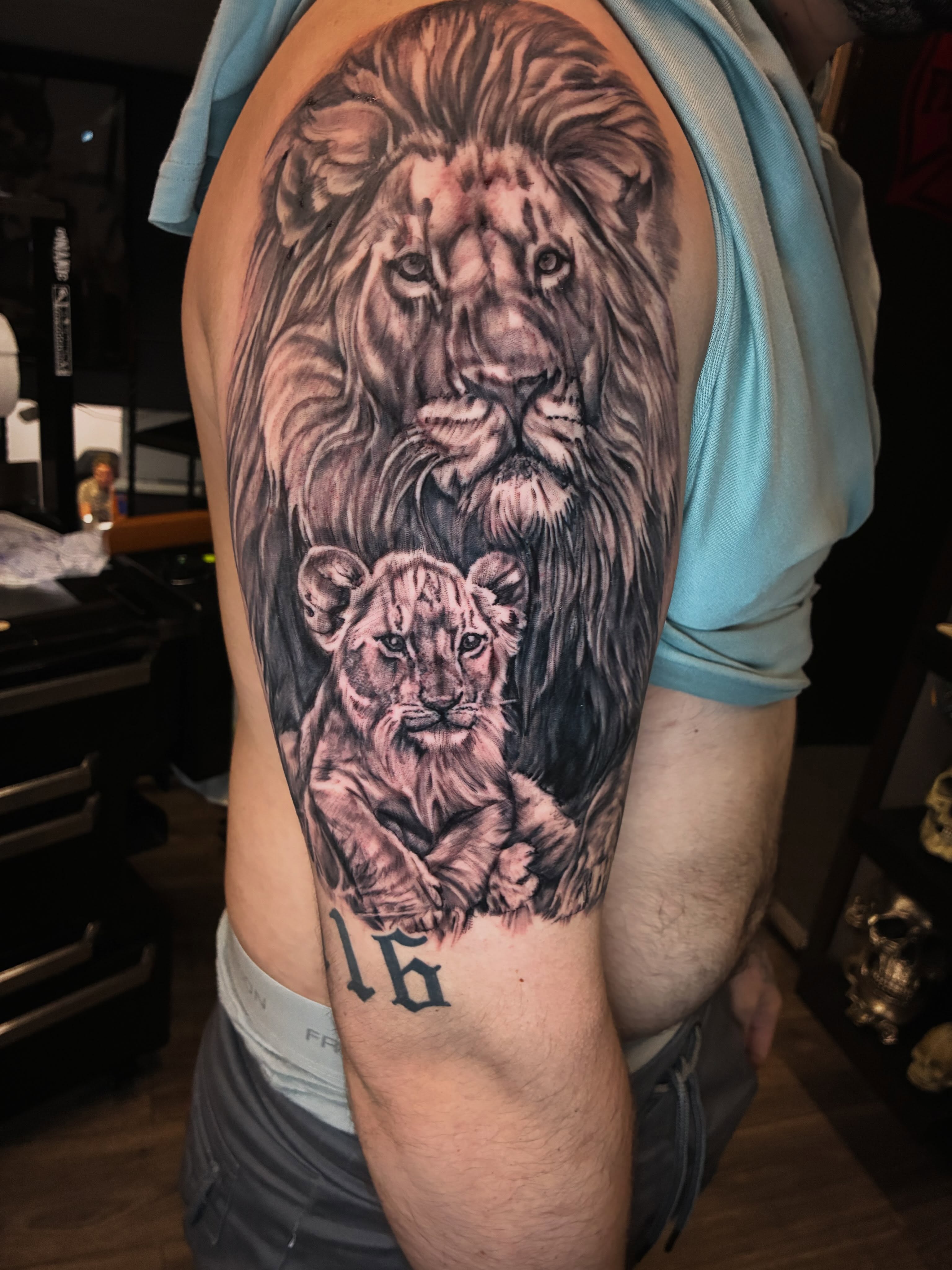 Tattoo by @kilinkstr14 — realism, black_and_grey