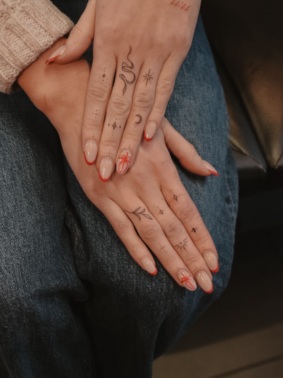 Tattoo by @tavi_tattoo — dotwork