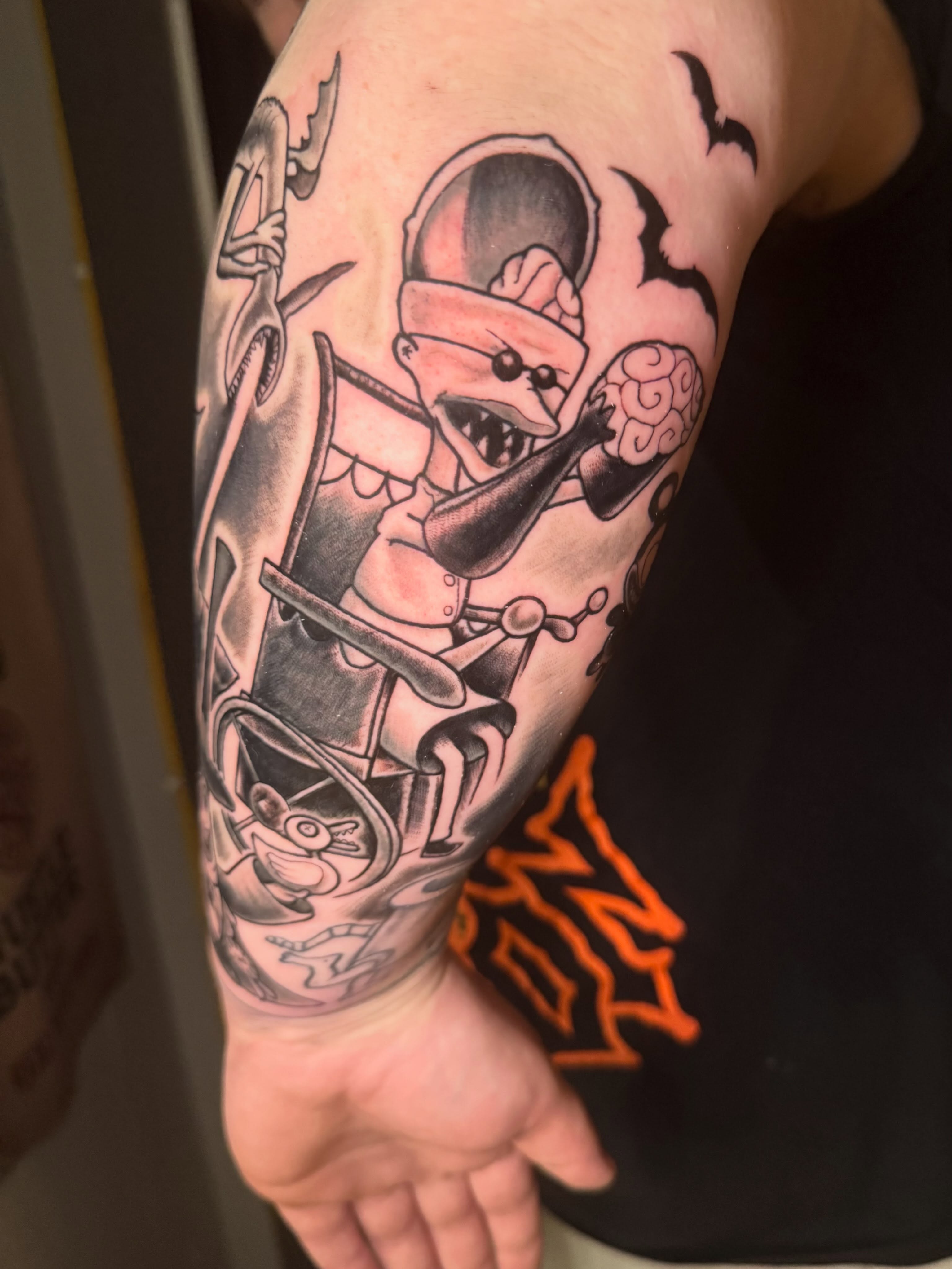 Tattoo by @nategtattoo — black_and_grey, geometric