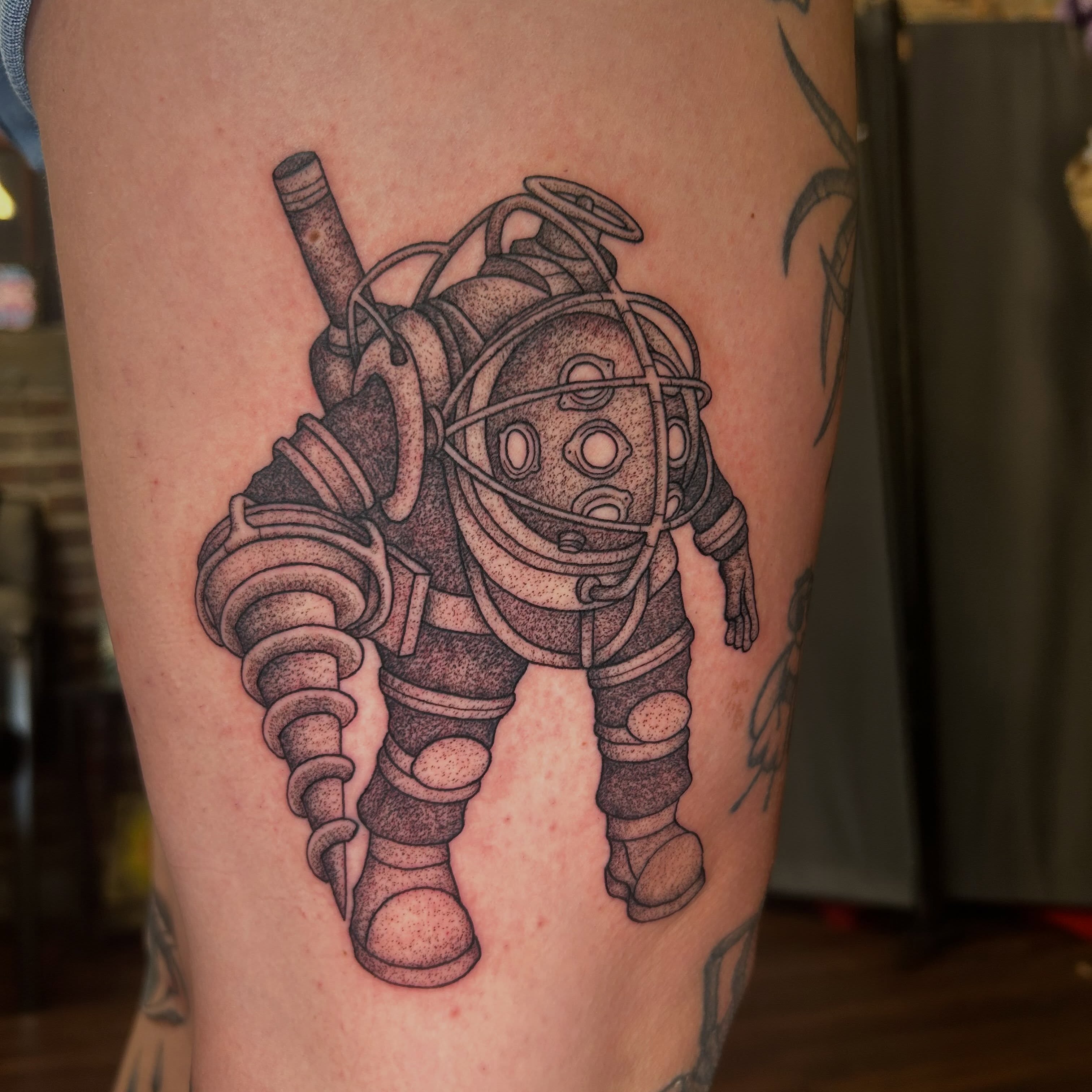 Tattoo by @lisa_inkk — dotwork