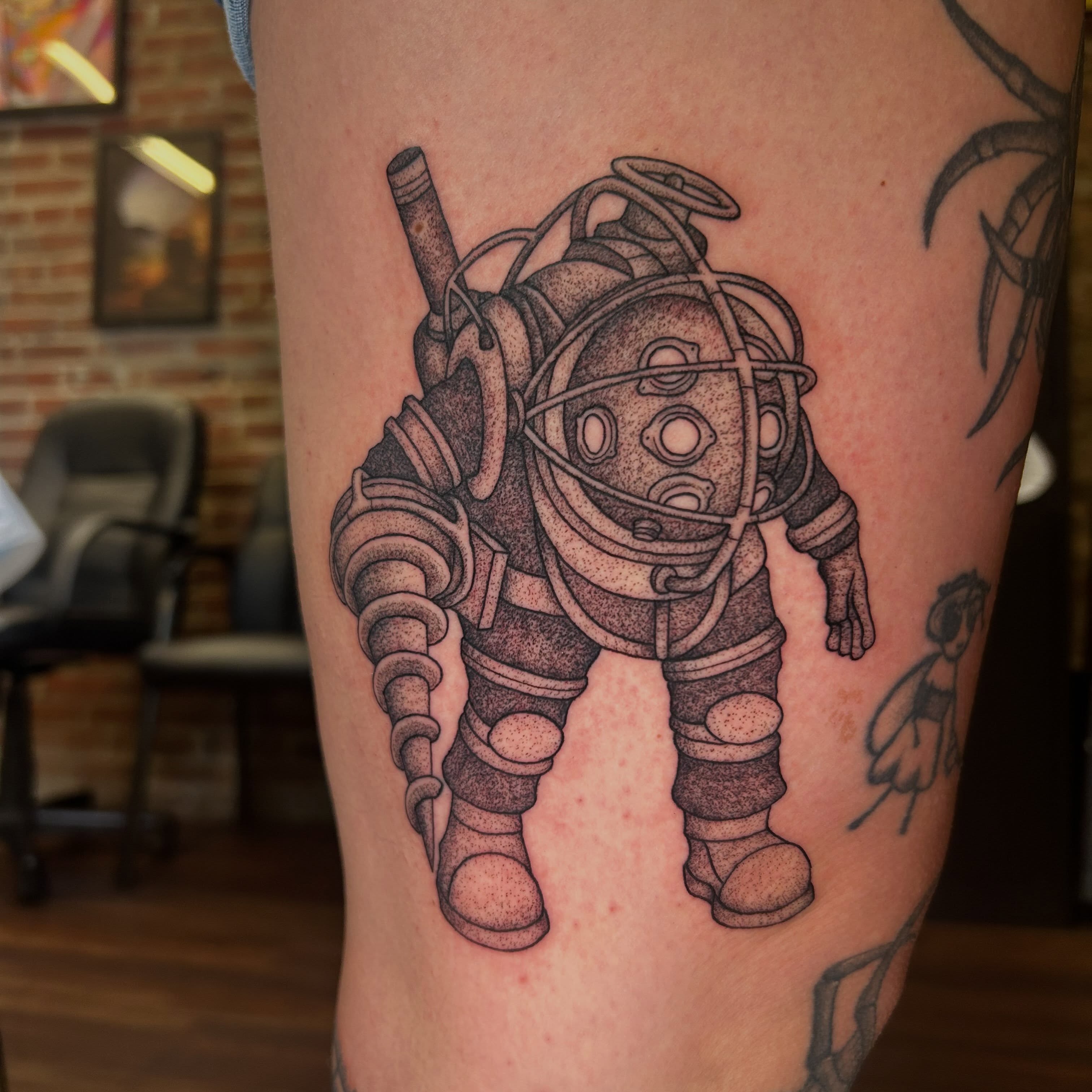 Tattoo by @lisa_inkk — dotwork