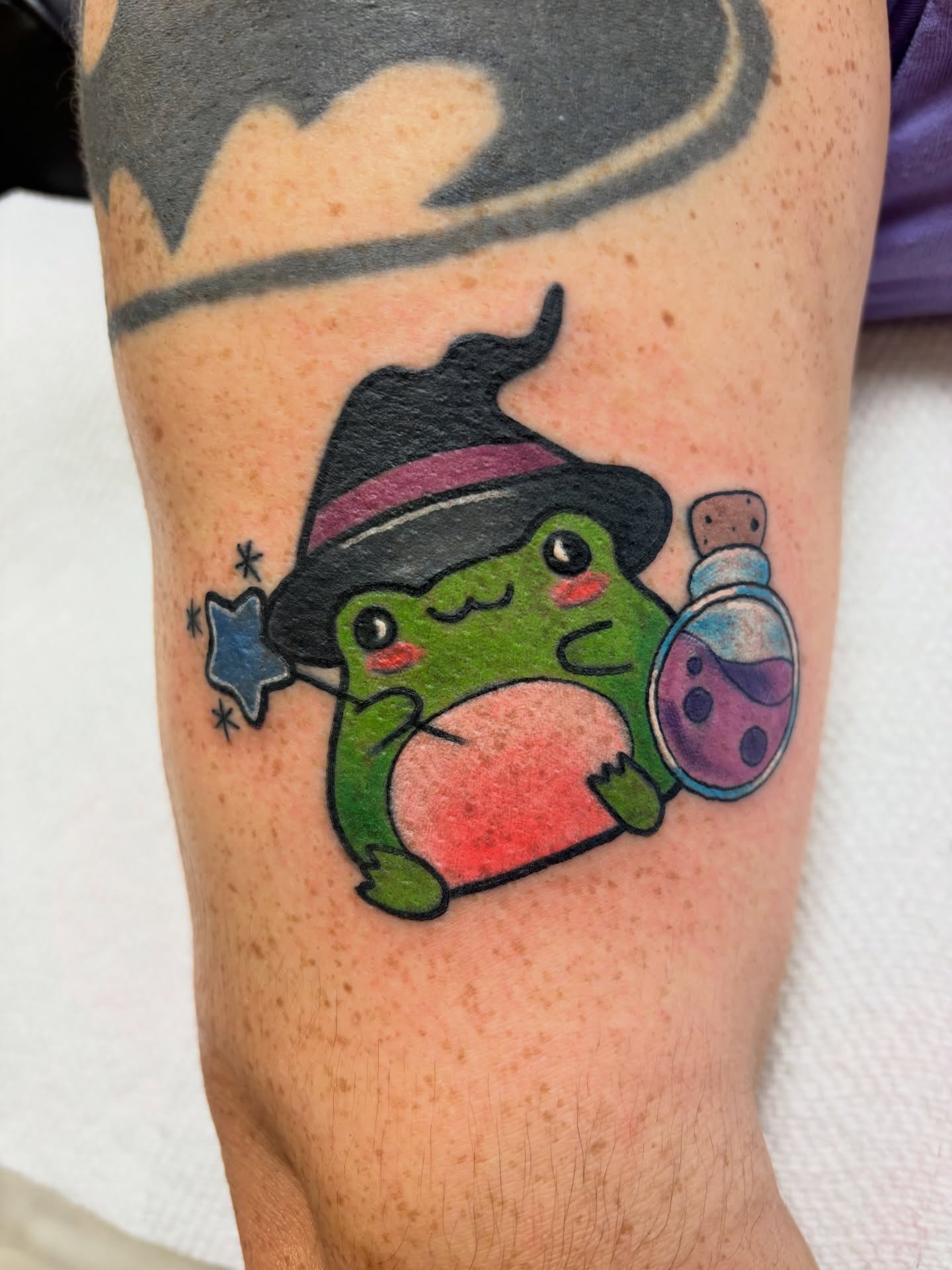 Tattoo by @chainsmokinmeg — new_school, illustrative