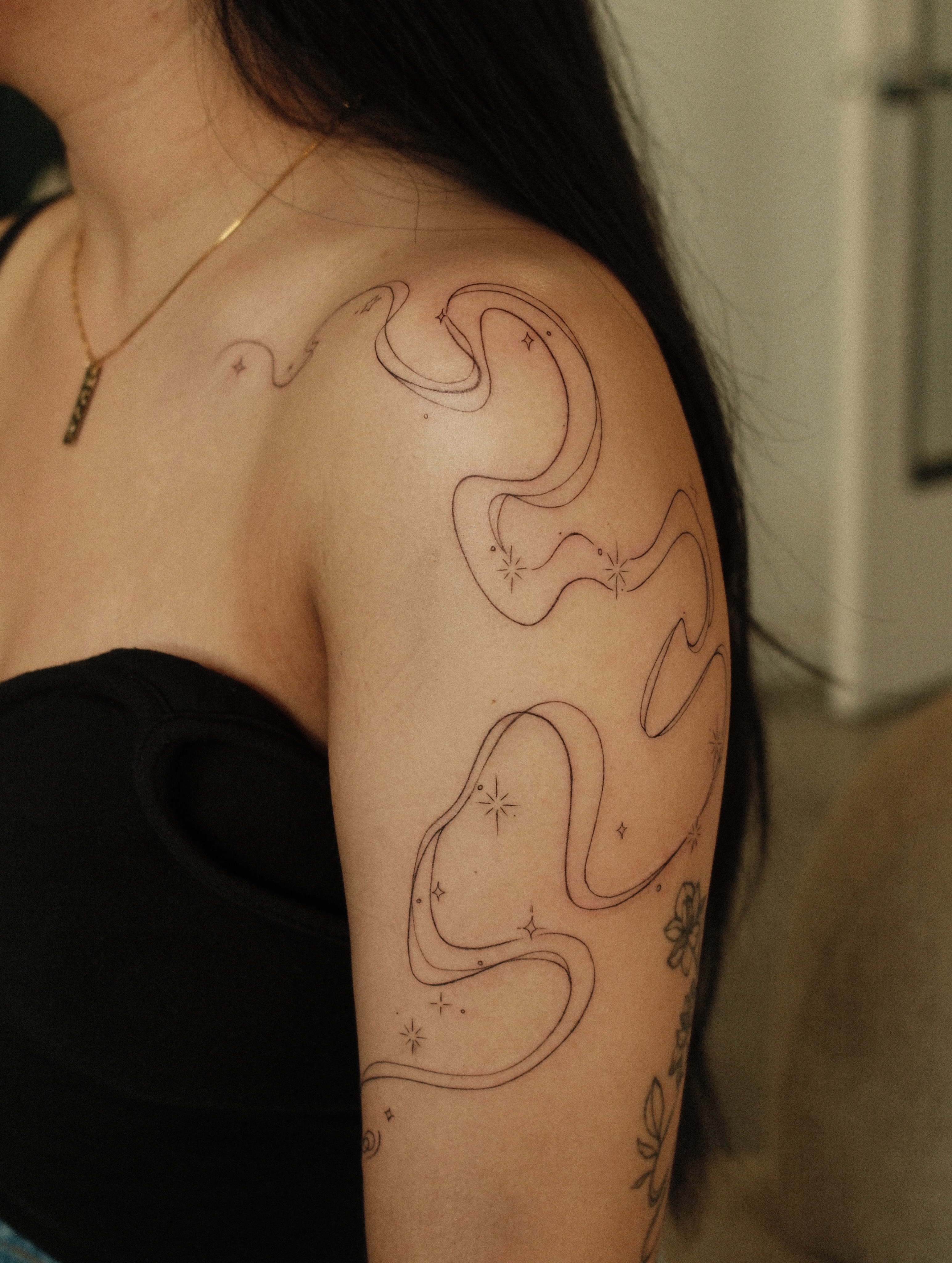 Tattoo by @whoisvtatts — fine_line