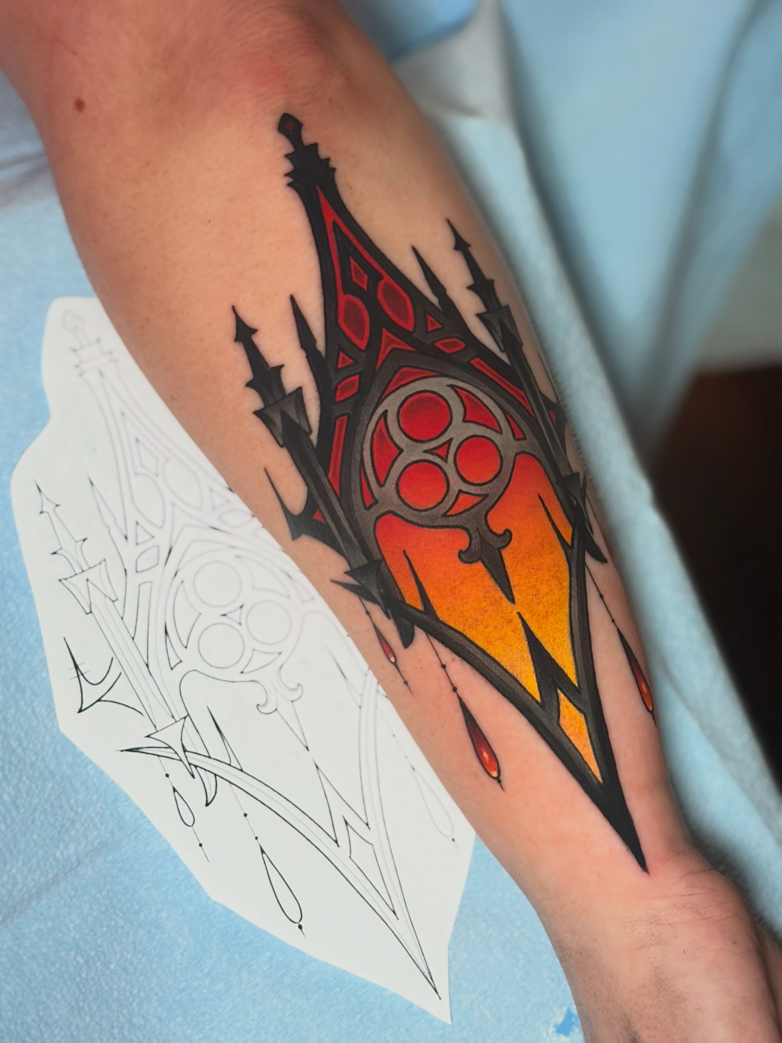 Tattoo by @xtoughtittytattoox — geometric