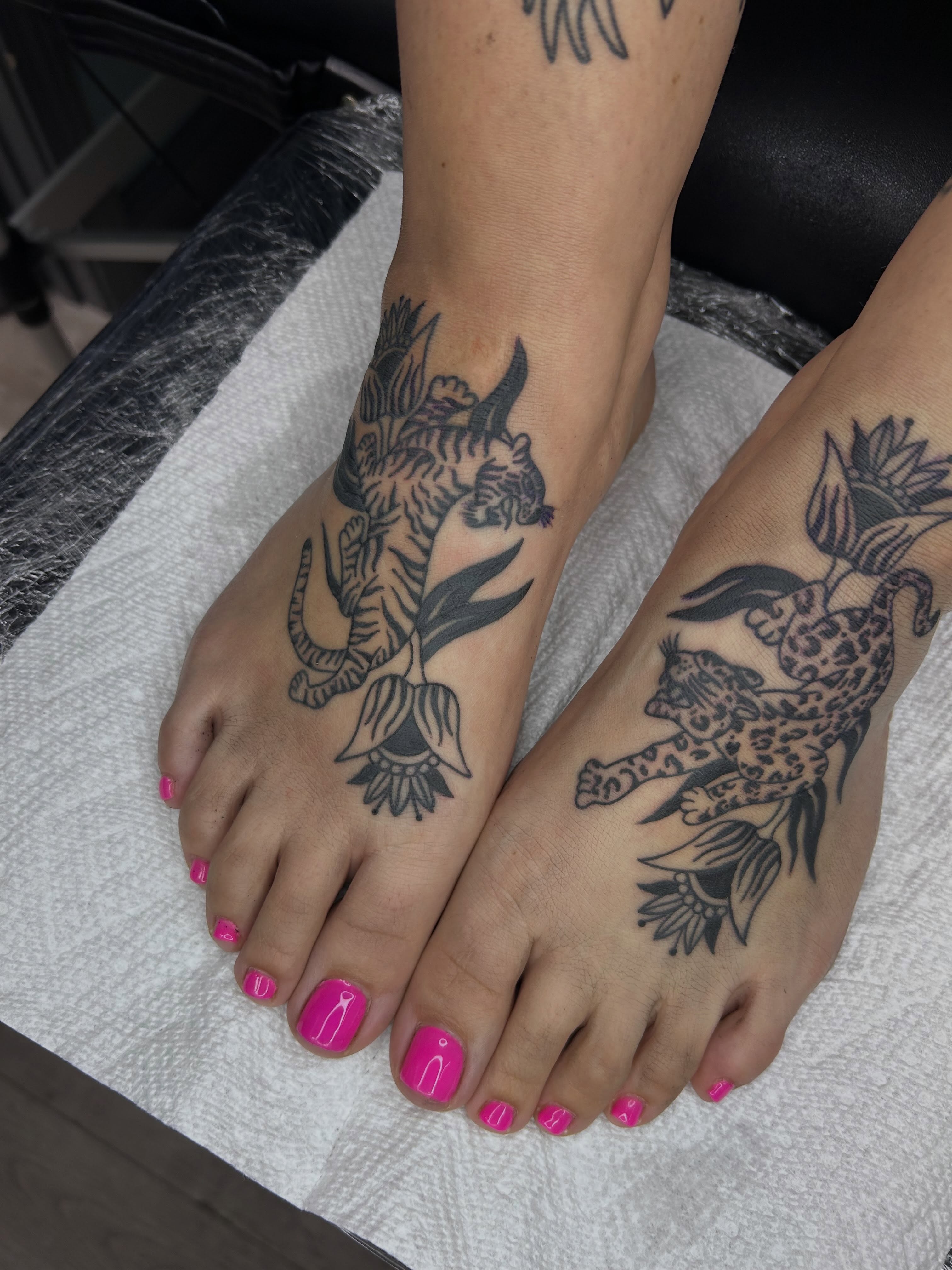 Tattoo by @alexlangtattoo — american_traditional, black_and_grey