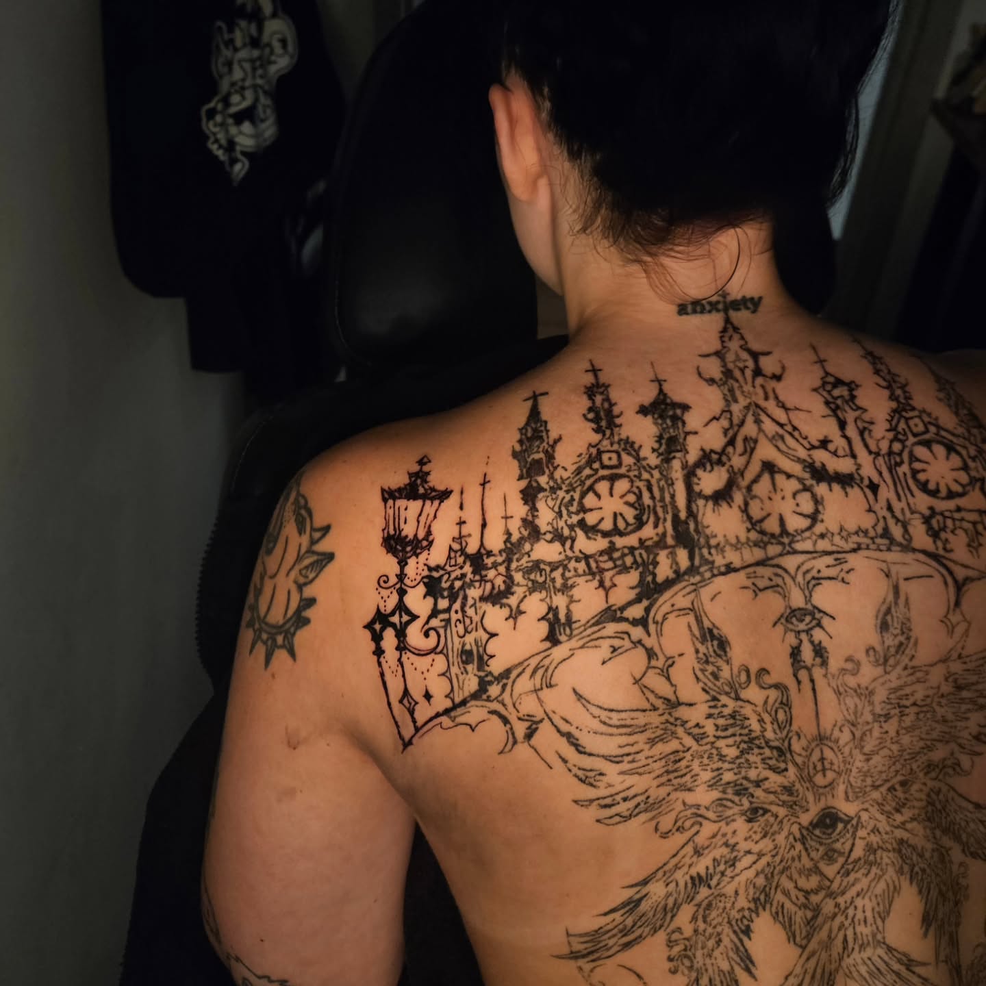 Tattoo by @prettybutpoisonink — black_and_grey, dark_realism