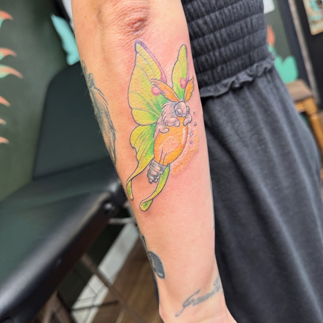 Tattoo by @some.mo.art — illustrative