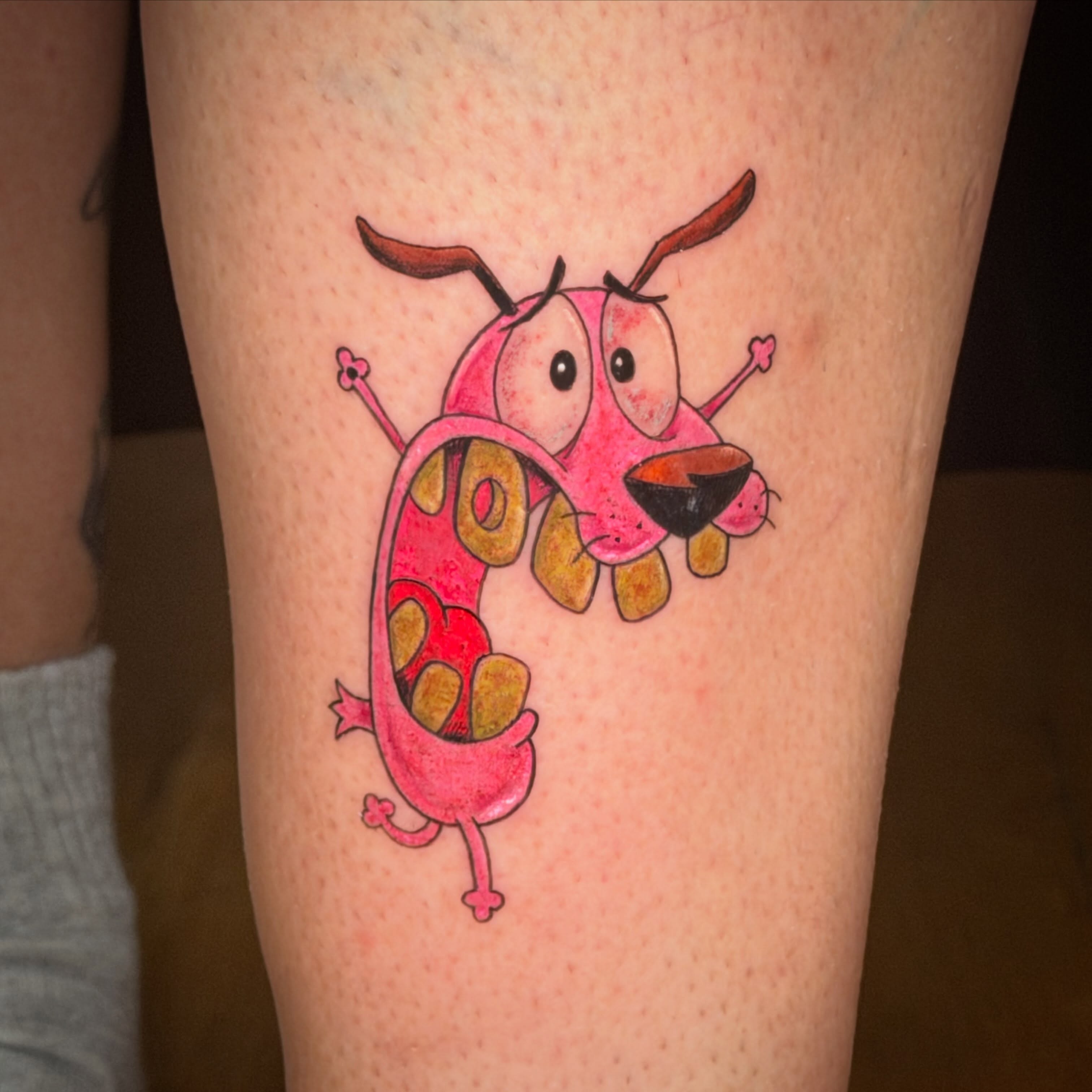 Tattoo by @roses.in.gloom — illustrative