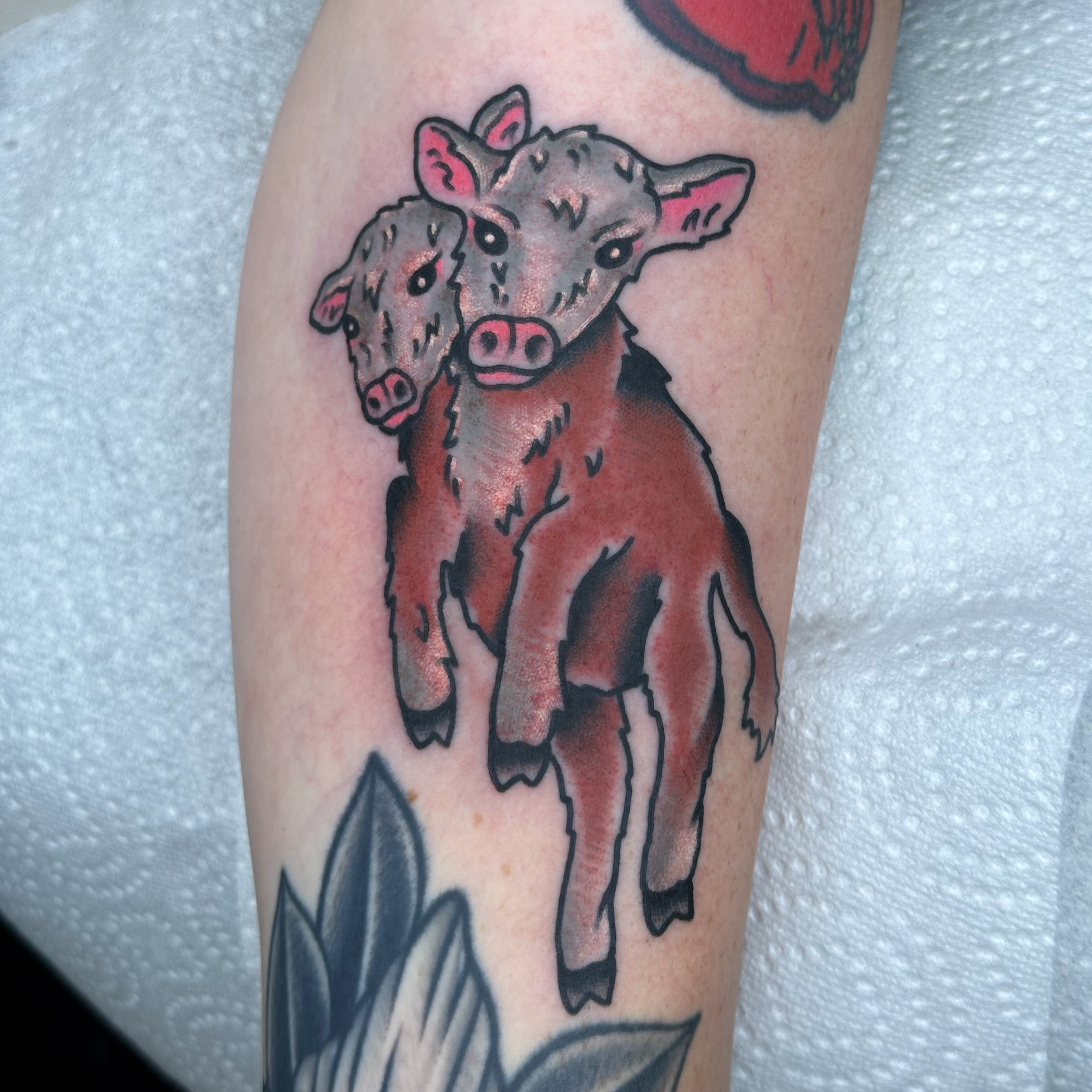 Tattoo by @eptattoo โ realism