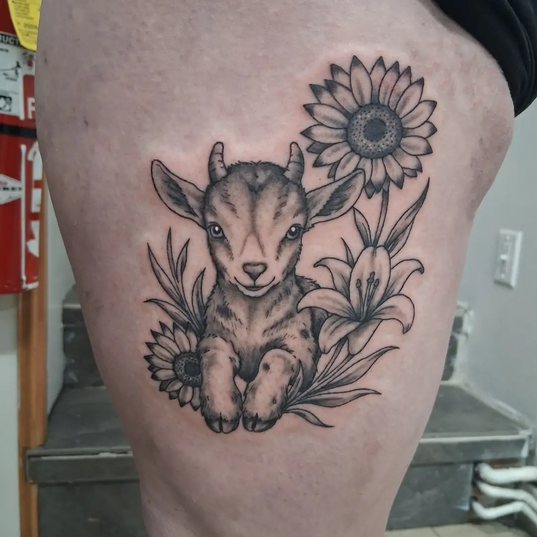 Tattoo by @andy2shades_tattoo — black_and_grey