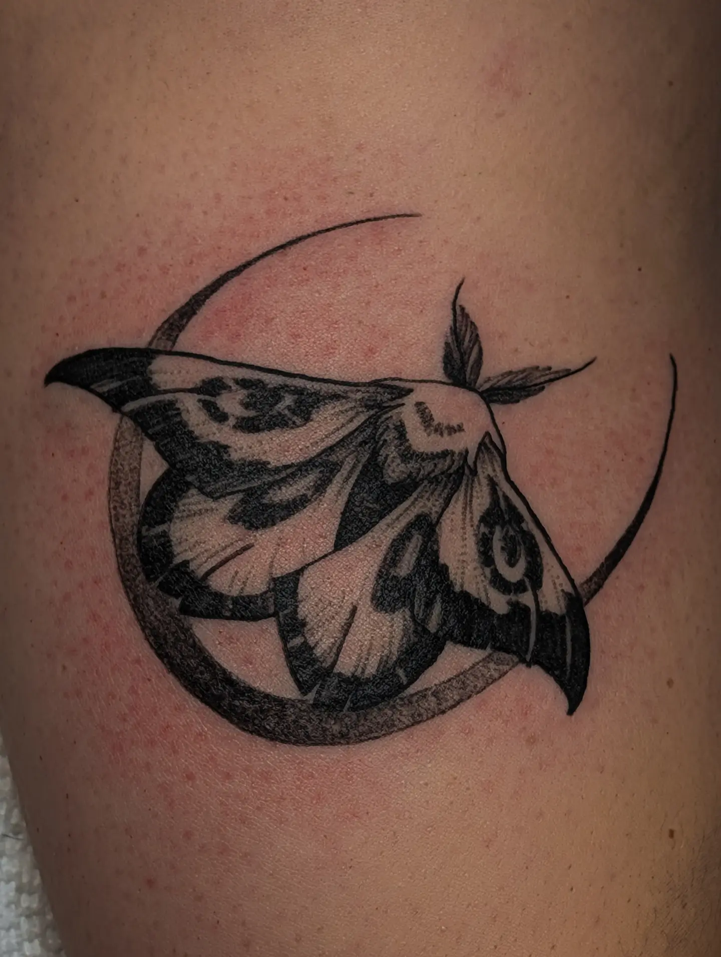 Tattoo by @micxortiz.tattoo — black_and_grey