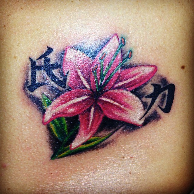 Tattoo by @ostattoo — realism