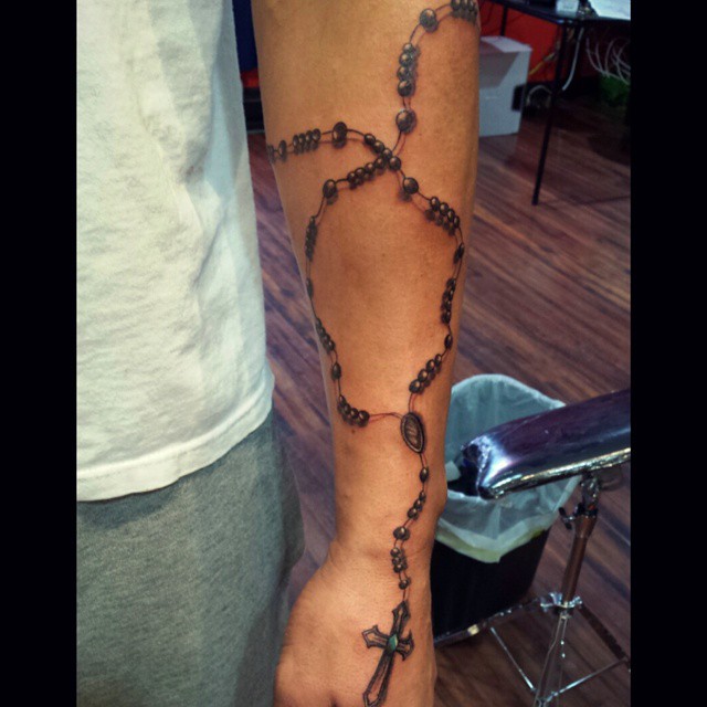 Tattoo by @joebelasco — black_and_grey