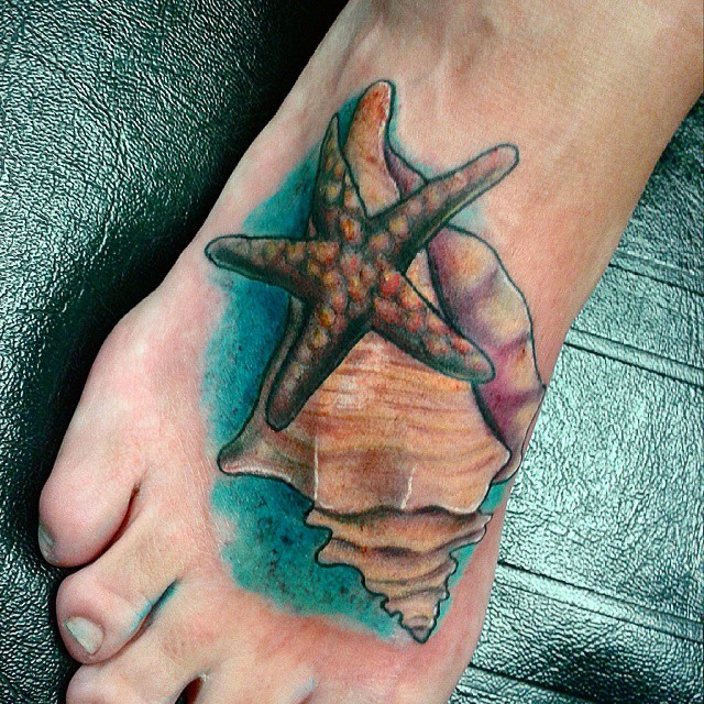 Starfish and seashell realism tattoo on the foot by Dick Eckman